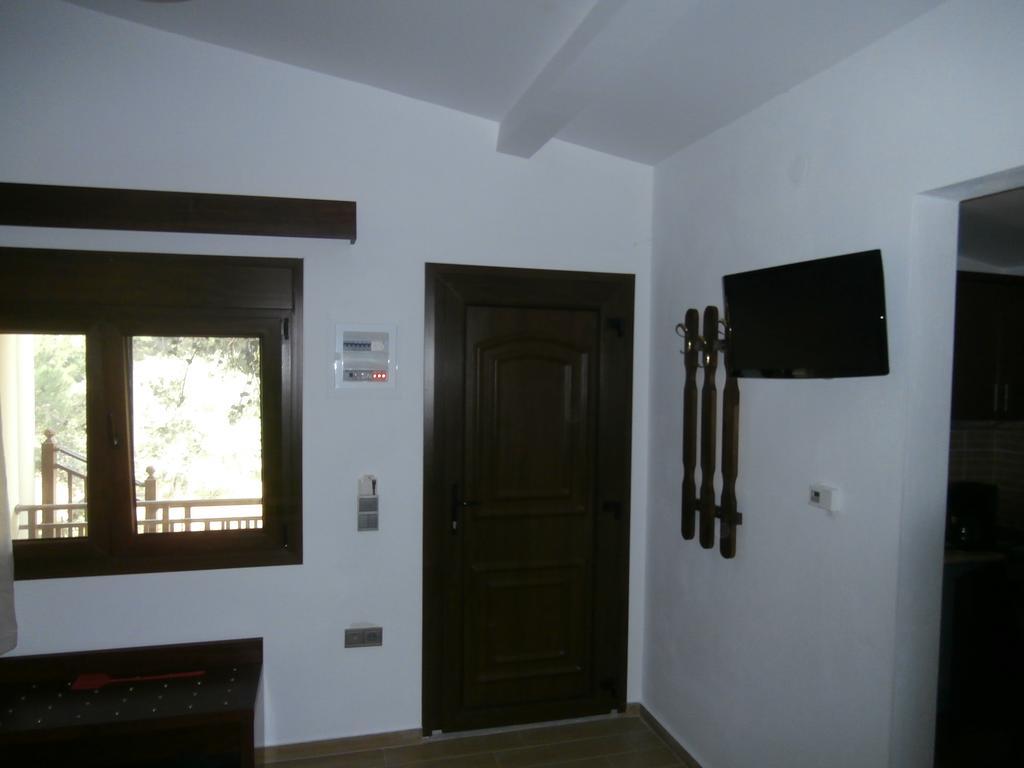 Villa Barouti Коинира Номер фото
