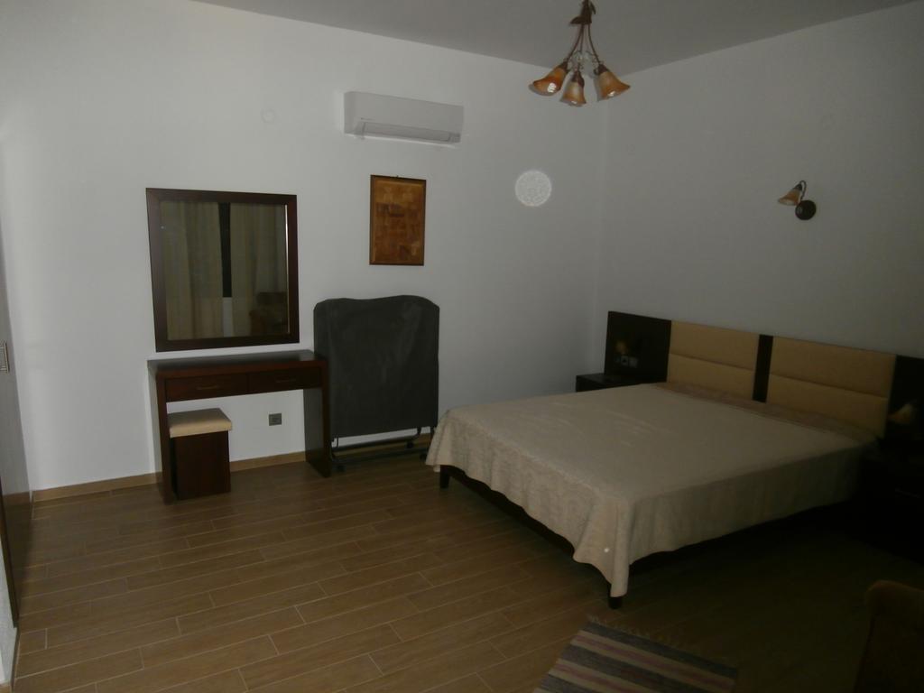 Villa Barouti Коинира Номер фото